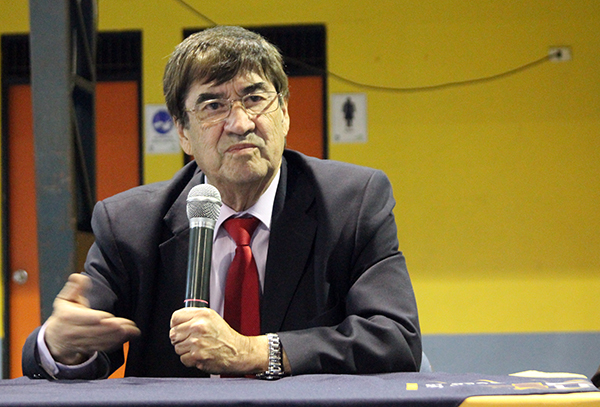 Hernán Álvarez, Director Provincial de Educación