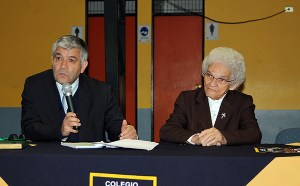 Hugo Flores y Hermana Magda
