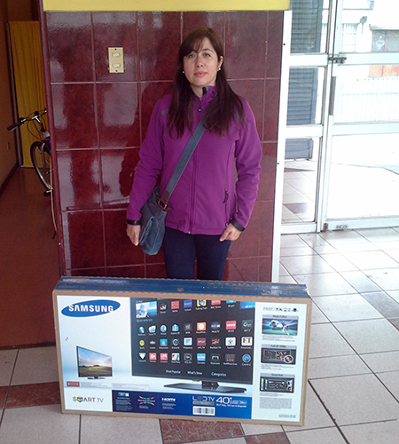 Ganadora del televisor Samsung