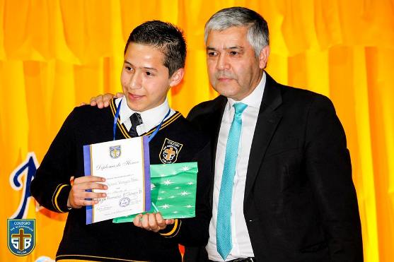 Matías Venegas logró el Mejor Promedio del 8ºB.